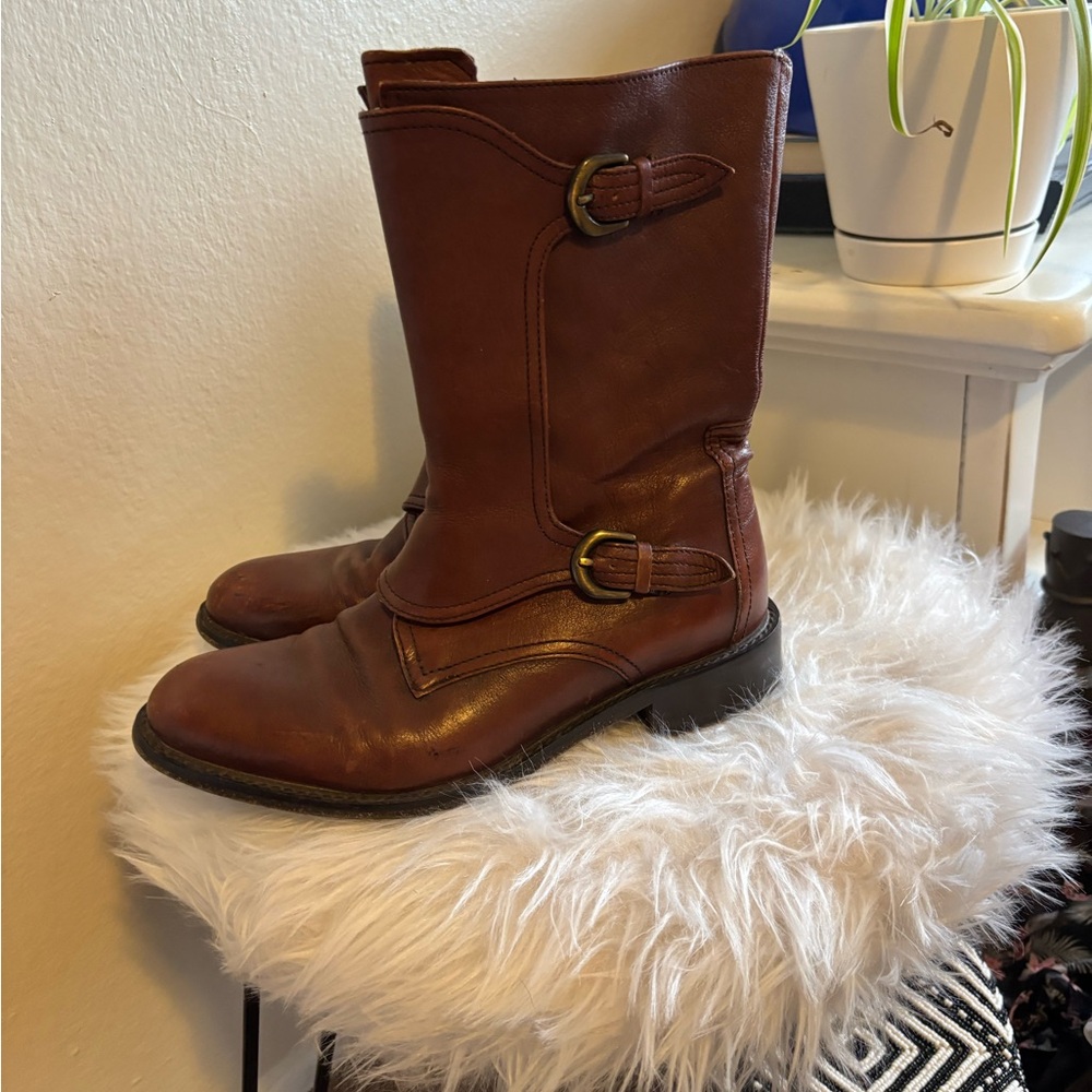 Johnston and Murphy boot